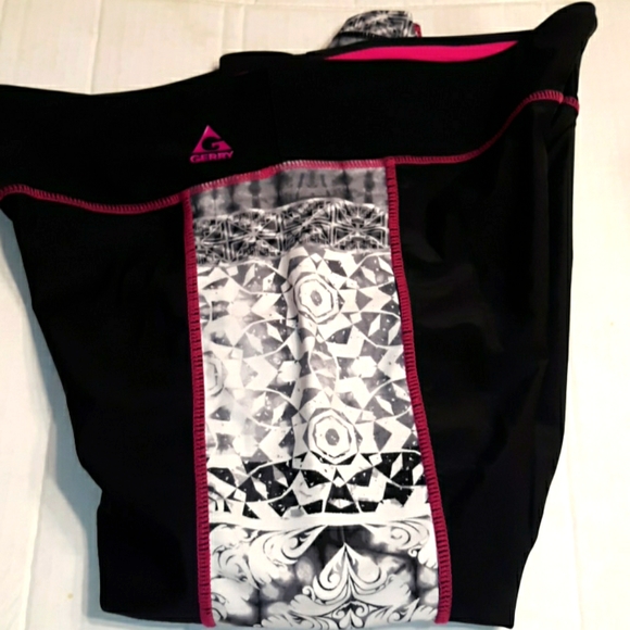 NWOT☆GERRY☆Ladies Moisture Wicking Athletic Slimming Compression Capri~Large~ - Picture 14 of 16